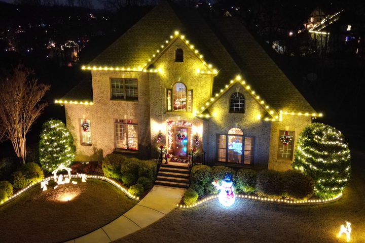 Christmas Light Installation Servie Hoover AL 18